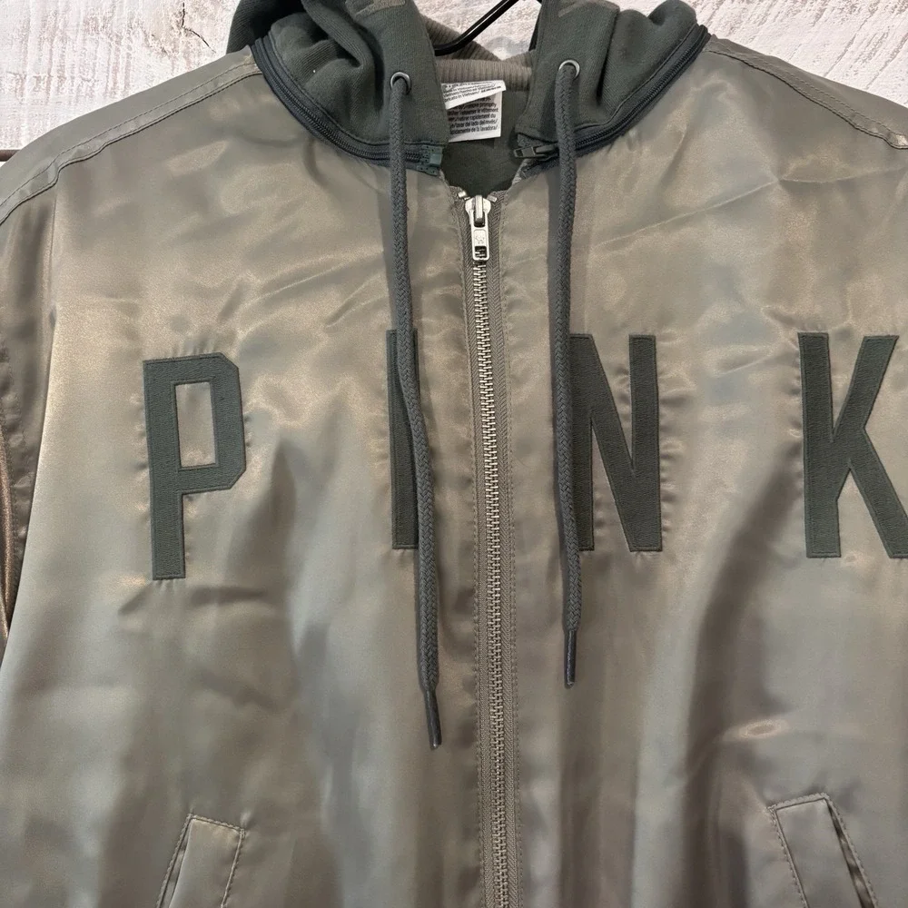 Victoria's Secret PINK Army Green Satin Bomber Jacket Limited Edition Size Small